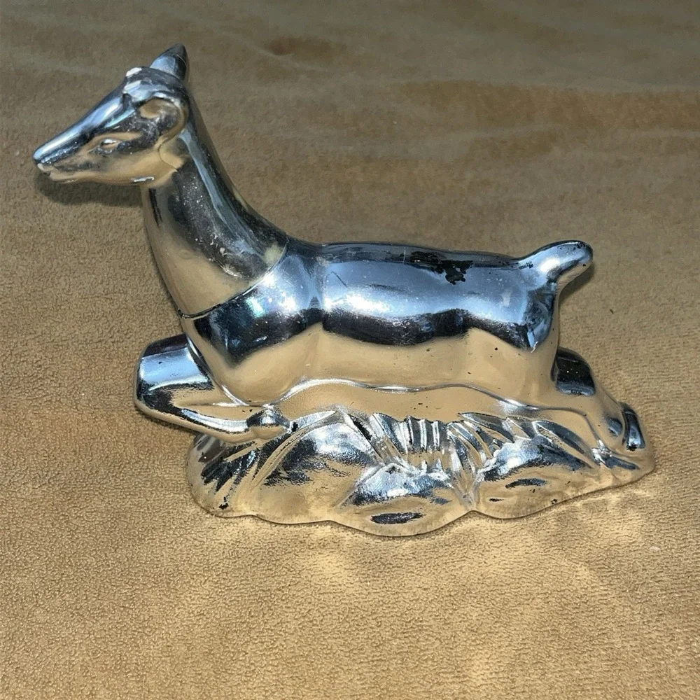Vintage Avon Wilderness Classic Deep Woods After Shave Silver Deer Stag Decanter